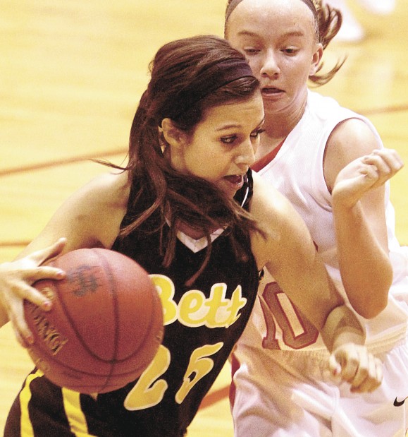 Bettendorf_NSgirlsBasketball6_12211